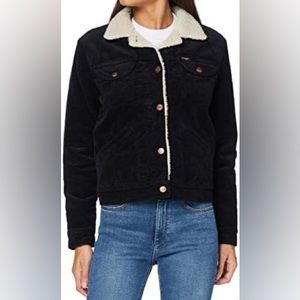 Wrangler Icon’s Black Corduroy Sherpa Jacket